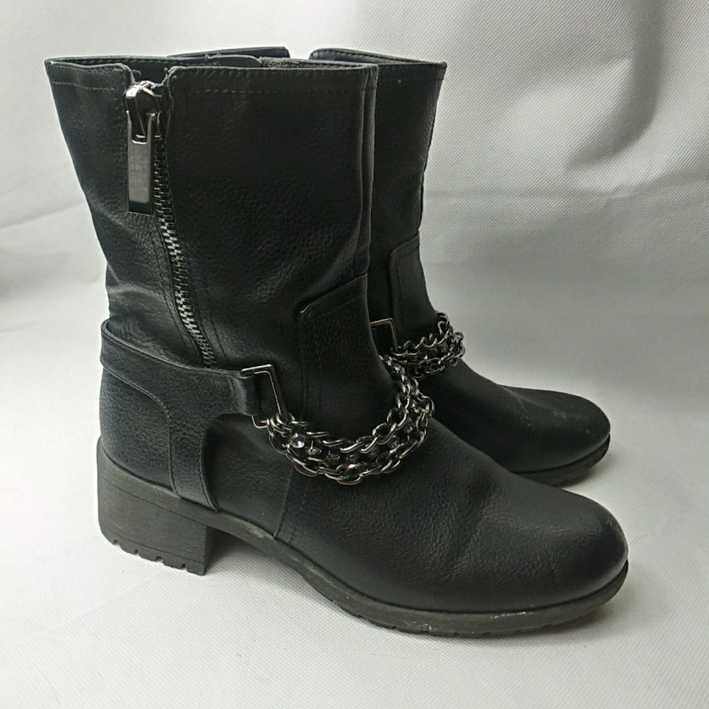 3/$25 Black boots